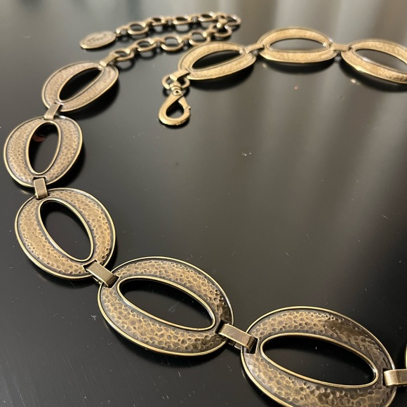 Fossil Circle Loop Clip Belt in Hammered Bronze - Picture 2 of 8